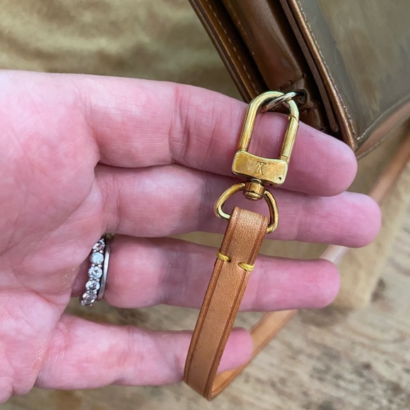 Rare bronze Louis Vuitton Noisette Monogram Vernis Lexington Pochette bag HOT - Picture 8 of 10